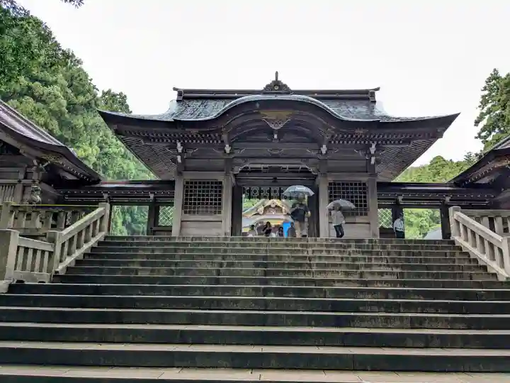 彌彦神社(新潟県)