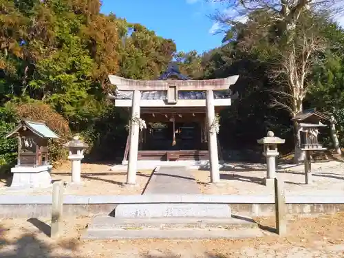 八幡神社の鳥居