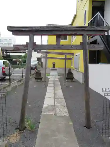 正一位小市郎稲荷神社古跡（跡地）の鳥居