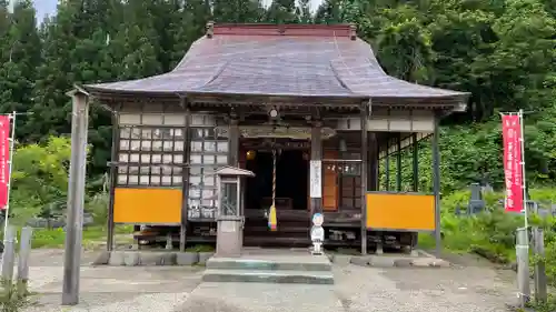 円照寺の本殿