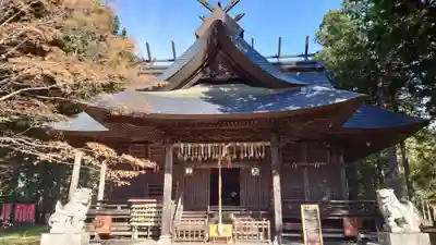冨士御室浅間神社の本殿・本堂