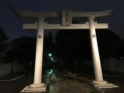 譽田八幡神社の鳥居