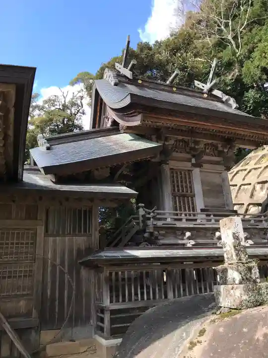 多太神社の本殿・本堂