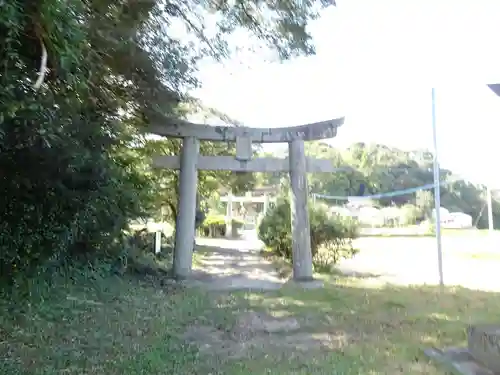 糸島市宇美八幡宮の鳥居