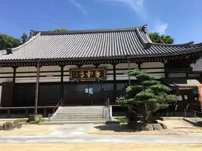 慈雲寺の本殿・本堂