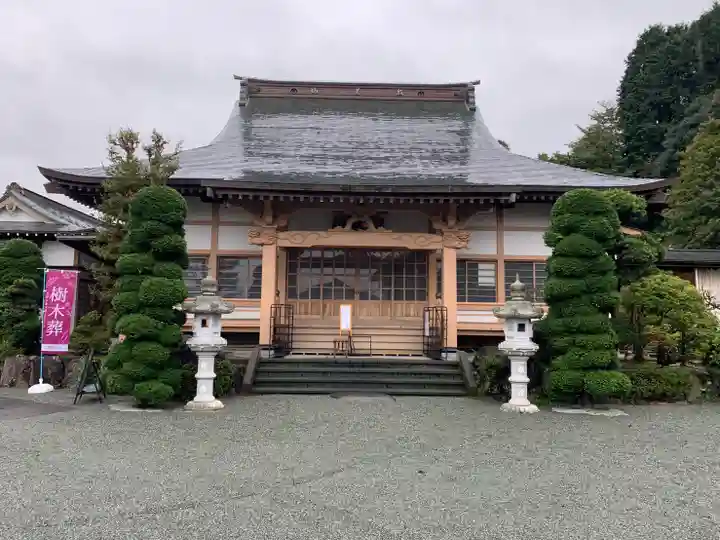 光明寺の本殿・本堂