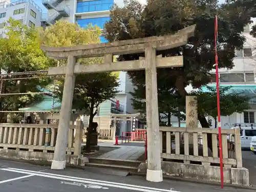 椙森神社の{uncategorized: "未分類", other: "その他", undefined: "問題あり", building: "その他建物", grave: "お墓", sacred_gate: "鳥居", guardian: "狛犬", statue: "像", buddha: "仏像", history: "歴史", nature: "自然", garden: "庭園", animal: "動物", pagoda: "塔", temizu: "手水舎", mountain_gate: "山門・神門", sanctuary: "本殿・本堂", subordinate: "末社・摂社", art: "芸術", scenery: "景色", jizo: "地蔵", ema: "絵馬", goshuin: "御朱印", omikuji: "おみくじ", items: "授与品その他", amulet: "お守り", goshuincho: "御朱印帳", eats: "食事", festival: "お祭り", votive_dance: "神楽", shichigosan: "七五三参", wedding: "結婚式", experience: "体験その他", initially: "初詣", around: "周辺", anti_infection: "感染症対策"}