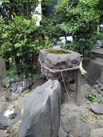 稲荷鬼王神社の手水舎