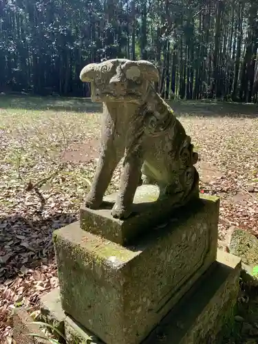 八幡神社の狛犬