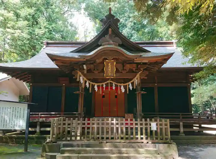 氷川女體神社の本殿・本堂