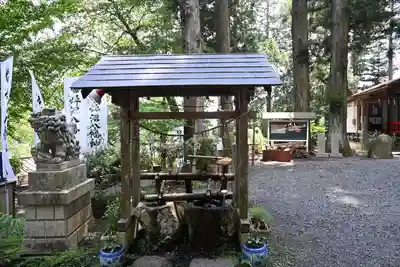 坪沼八幡神社の手水舎