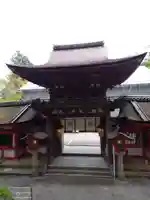 石上神宮の山門・神門