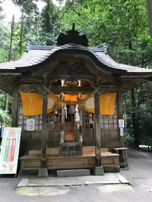 金持神社の本殿・本堂