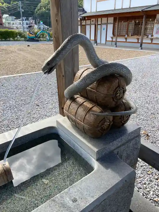 岩国白蛇神社(山口県)