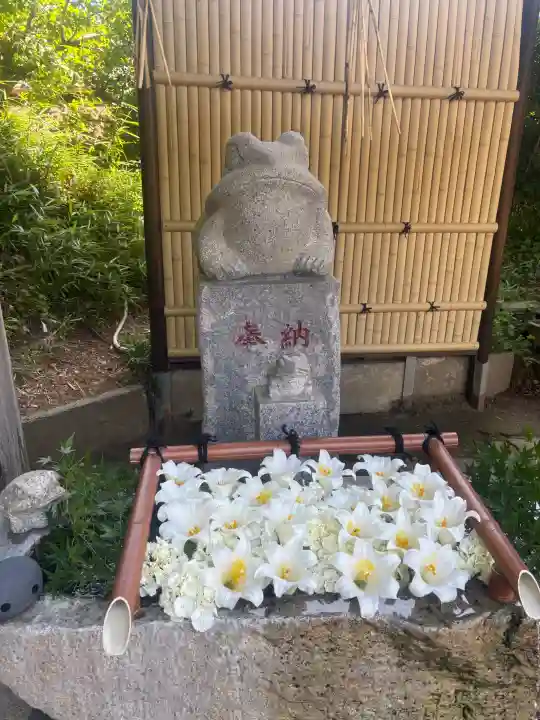 田間神社の{uncategorized: "未分類", other: "その他", undefined: "問題あり", building: "その他建物", grave: "お墓", sacred_gate: "鳥居", guardian: "狛犬", statue: "像", buddha: "仏像", history: "歴史", nature: "自然", garden: "庭園", animal: "動物", pagoda: "塔", temizu: "手水舎", mountain_gate: "山門・神門", sanctuary: "本殿・本堂", subordinate: "末社・摂社", art: "芸術", scenery: "景色", jizo: "地蔵", ema: "絵馬", goshuin: "御朱印", omikuji: "おみくじ", items: "授与品その他", amulet: "お守り", goshuincho: "御朱印帳", eats: "食事", festival: "お祭り", votive_dance: "神楽", shichigosan: "七五三参", wedding: "結婚式", experience: "体験その他", initially: "初詣", around: "周辺", anti_infection: "感染症対策"}