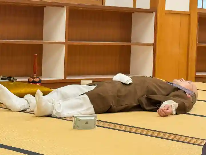 円覚寺の{uncategorized: "未分類", other: "その他", undefined: "問題あり", building: "その他建物", grave: "お墓", sacred_gate: "鳥居", guardian: "狛犬", statue: "像", buddha: "仏像", history: "歴史", nature: "自然", garden: "庭園", animal: "動物", pagoda: "塔", temizu: "手水舎", mountain_gate: "山門・神門", sanctuary: "本殿・本堂", subordinate: "末社・摂社", art: "芸術", scenery: "景色", jizo: "地蔵", ema: "絵馬", goshuin: "御朱印", omikuji: "おみくじ", items: "授与品その他", amulet: "お守り", goshuincho: "御朱印帳", eats: "食事", festival: "お祭り", votive_dance: "神楽", shichigosan: "七五三参", wedding: "結婚式", experience: "体験その他", initially: "初詣", around: "周辺", anti_infection: "感染症対策"}