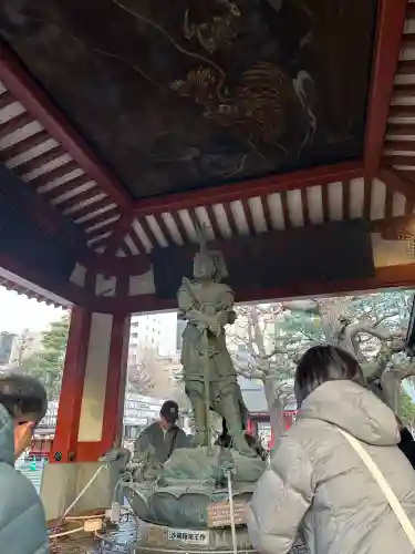 浅草寺の{uncategorized: "未分類", other: "その他", undefined: "問題あり", building: "その他建物", grave: "お墓", sacred_gate: "鳥居", guardian: "狛犬", statue: "像", buddha: "仏像", history: "歴史", nature: "自然", garden: "庭園", animal: "動物", pagoda: "塔", temizu: "手水舎", mountain_gate: "山門・神門", sanctuary: "本殿・本堂", subordinate: "末社・摂社", art: "芸術", scenery: "景色", jizo: "地蔵", ema: "絵馬", goshuin: "御朱印", omikuji: "おみくじ", items: "授与品その他", amulet: "お守り", goshuincho: "御朱印帳", eats: "食事", festival: "お祭り", votive_dance: "神楽", shichigosan: "七五三参", wedding: "結婚式", experience: "体験その他", initially: "初詣", around: "周辺", anti_infection: "感染症対策"}