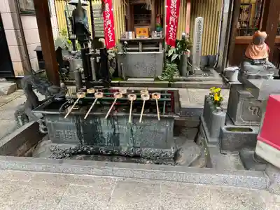 袋町お聖天　福生院の手水舎