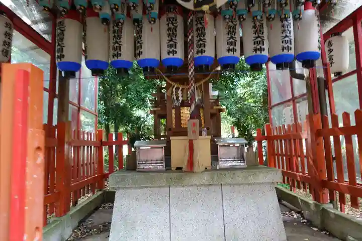 西代神社の末社・摂社