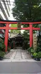 三崎稲荷神社の鳥居