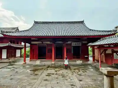 崇福寺の本殿・本堂