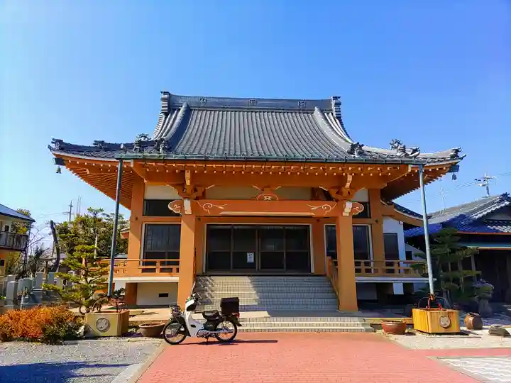 専興寺の本殿・本堂