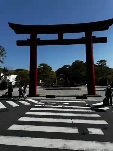 鶴岡八幡宮の{uncategorized: "未分類", other: "その他", undefined: "問題あり", building: "その他建物", grave: "お墓", sacred_gate: "鳥居", guardian: "狛犬", statue: "像", buddha: "仏像", history: "歴史", nature: "自然", garden: "庭園", animal: "動物", pagoda: "塔", temizu: "手水舎", mountain_gate: "山門・神門", sanctuary: "本殿・本堂", subordinate: "末社・摂社", art: "芸術", scenery: "景色", jizo: "地蔵", ema: "絵馬", goshuin: "御朱印", omikuji: "おみくじ", items: "授与品その他", amulet: "お守り", goshuincho: "御朱印帳", eats: "食事", festival: "お祭り", votive_dance: "神楽", shichigosan: "七五三参", wedding: "結婚式", experience: "体験その他", initially: "初詣", around: "周辺", anti_infection: "感染症対策"}