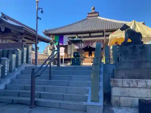 成田山　薬師堂（旧本堂）の{uncategorized: "未分類", other: "その他", undefined: "問題あり", building: "その他建物", grave: "お墓", sacred_gate: "鳥居", guardian: "狛犬", statue: "像", buddha: "仏像", history: "歴史", nature: "自然", garden: "庭園", animal: "動物", pagoda: "塔", temizu: "手水舎", mountain_gate: "山門・神門", sanctuary: "本殿・本堂", subordinate: "末社・摂社", art: "芸術", scenery: "景色", jizo: "地蔵", ema: "絵馬", goshuin: "御朱印", omikuji: "おみくじ", items: "授与品その他", amulet: "お守り", goshuincho: "御朱印帳", eats: "食事", festival: "お祭り", votive_dance: "神楽", shichigosan: "七五三参", wedding: "結婚式", experience: "体験その他", initially: "初詣", around: "周辺", anti_infection: "感染症対策"}