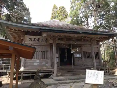 熊野神社の本殿