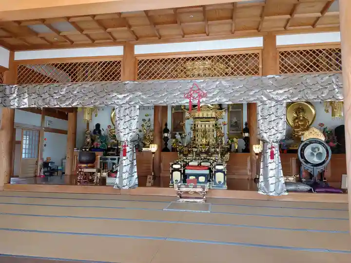 観音寺の本殿・本堂