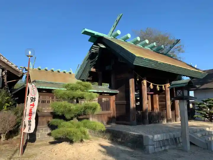 鳥出神社の本殿・本堂