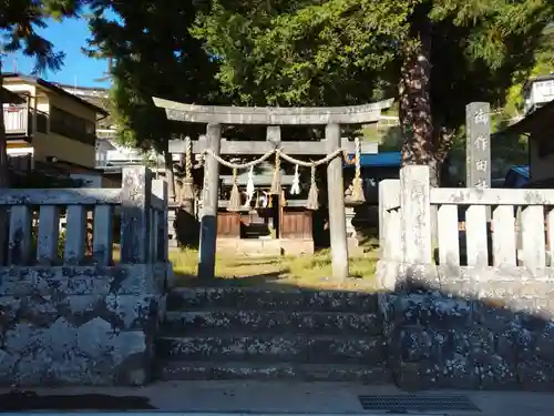 御作田社の鳥居