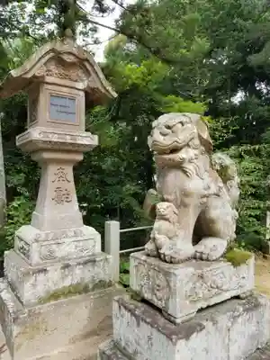 玉作湯神社の狛犬