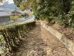 主人神社の建物その他