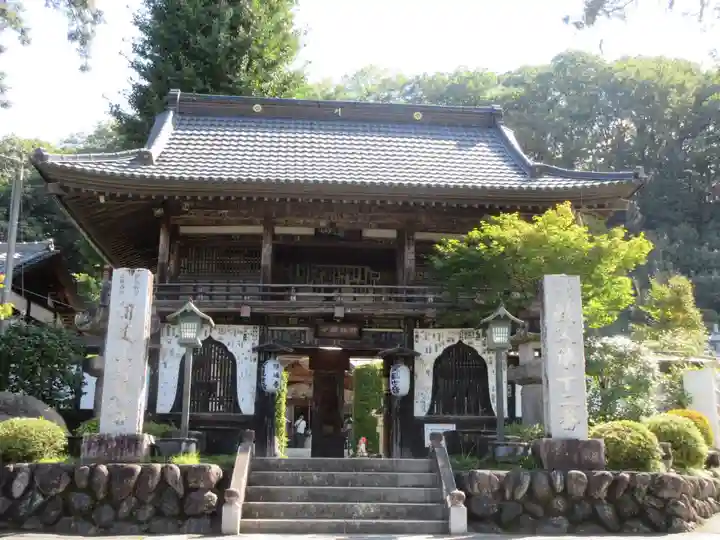 野坂寺の山門・神門