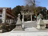 劒神社の{uncategorized: "未分類", other: "その他", undefined: "問題あり", building: "その他建物", grave: "お墓", sacred_gate: "鳥居", guardian: "狛犬", statue: "像", buddha: "仏像", history: "歴史", nature: "自然", garden: "庭園", animal: "動物", pagoda: "塔", temizu: "手水舎", mountain_gate: "山門・神門", sanctuary: "本殿・本堂", subordinate: "末社・摂社", art: "芸術", scenery: "景色", jizo: "地蔵", ema: "絵馬", goshuin: "御朱印", omikuji: "おみくじ", items: "授与品その他", amulet: "お守り", goshuincho: "御朱印帳", eats: "食事", festival: "お祭り", votive_dance: "神楽", shichigosan: "七五三参", wedding: "結婚式", experience: "体験その他", initially: "初詣", around: "周辺", anti_infection: "感染症対策"}