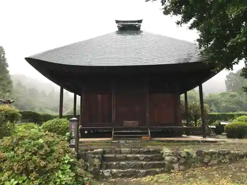 盛蓮寺の本殿・本堂