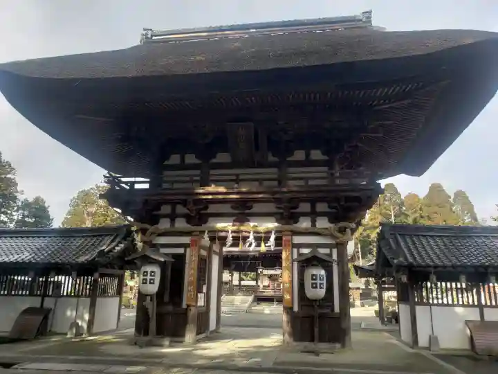 沙沙貴神社の山門・神門