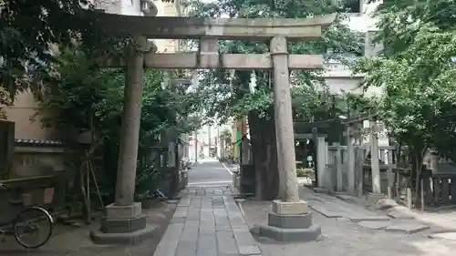 小野照崎神社の鳥居