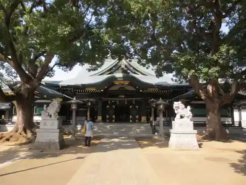 穴八幡宮の本殿・本堂