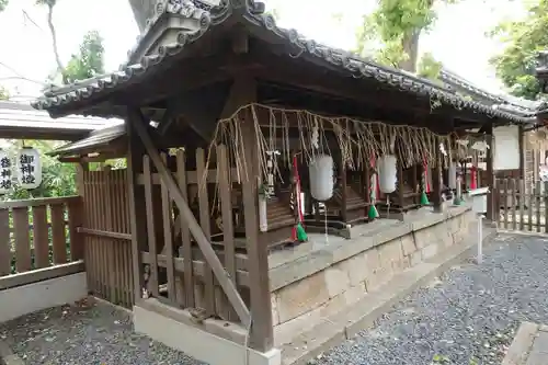 羽束師坐高御産日神社の末社・摂社