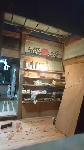 菅東山出世稲荷神社の本殿・本堂