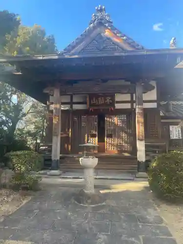 大学院の本殿・本堂