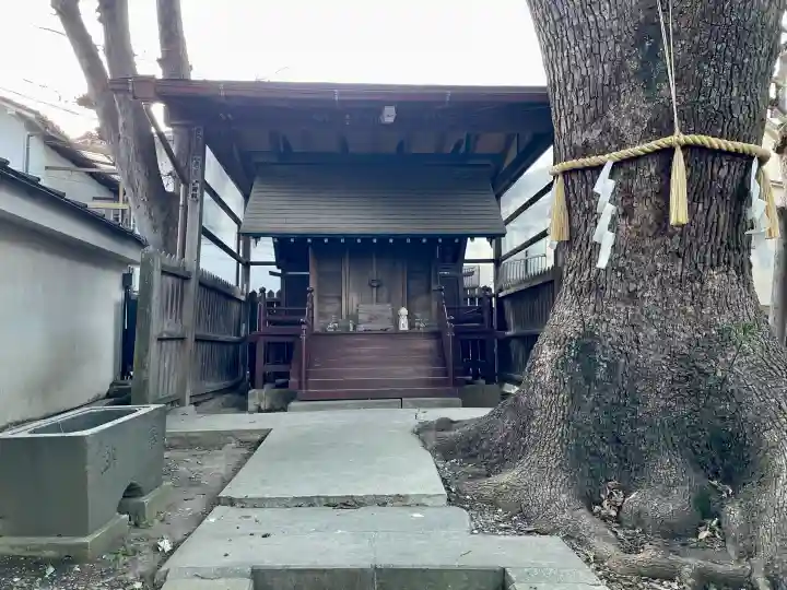 女塚神社の{uncategorized: "未分類", other: "その他", undefined: "問題あり", building: "その他建物", grave: "お墓", sacred_gate: "鳥居", guardian: "狛犬", statue: "像", buddha: "仏像", history: "歴史", nature: "自然", garden: "庭園", animal: "動物", pagoda: "塔", temizu: "手水舎", mountain_gate: "山門・神門", sanctuary: "本殿・本堂", subordinate: "末社・摂社", art: "芸術", scenery: "景色", jizo: "地蔵", ema: "絵馬", goshuin: "御朱印", omikuji: "おみくじ", items: "授与品その他", amulet: "お守り", goshuincho: "御朱印帳", eats: "食事", festival: "お祭り", votive_dance: "神楽", shichigosan: "七五三参", wedding: "結婚式", experience: "体験その他", initially: "初詣", around: "周辺", anti_infection: "感染症対策"}