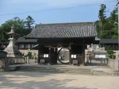 吉備津彦神社の山門・神門