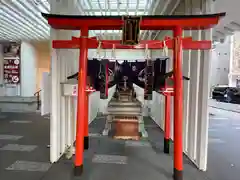 歌舞伎稲荷神社の鳥居