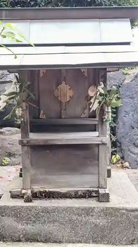 間黒神社（幸心）の末社・摂社