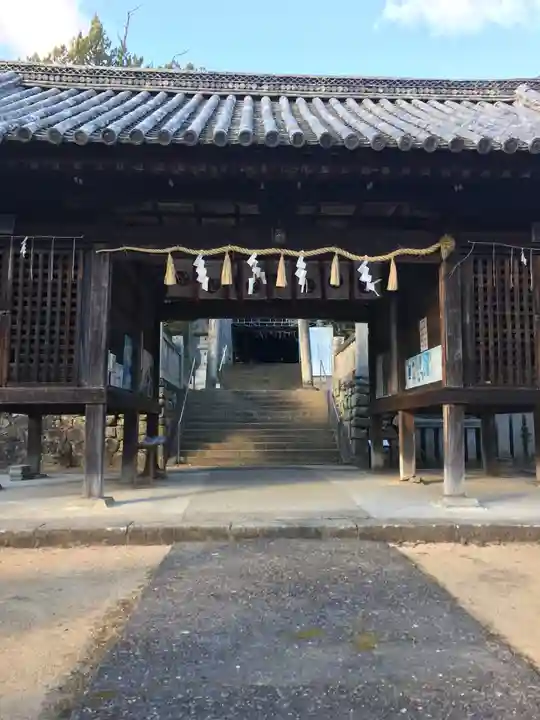 内海八幡神社の山門・神門