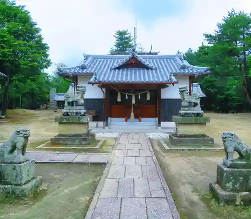 熊野神社の本殿・本堂