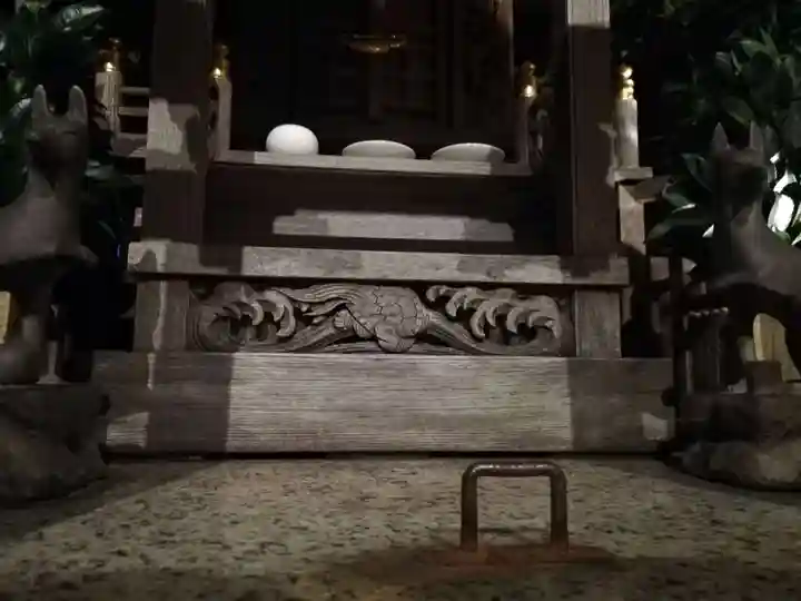 熊鷹社(新宿髙島屋)の芸術